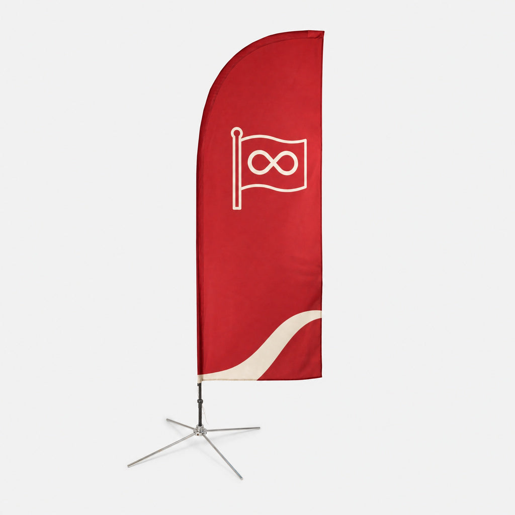 Beachflag Straight mit eigenem Design auf einem Kreuzfuß, die ganze Fahne im Bild